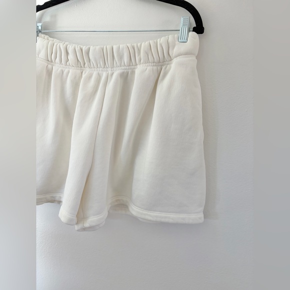 SET Active White Pull-On Heavyweight Sweat Shorts Size Large - Picture 5 of 6